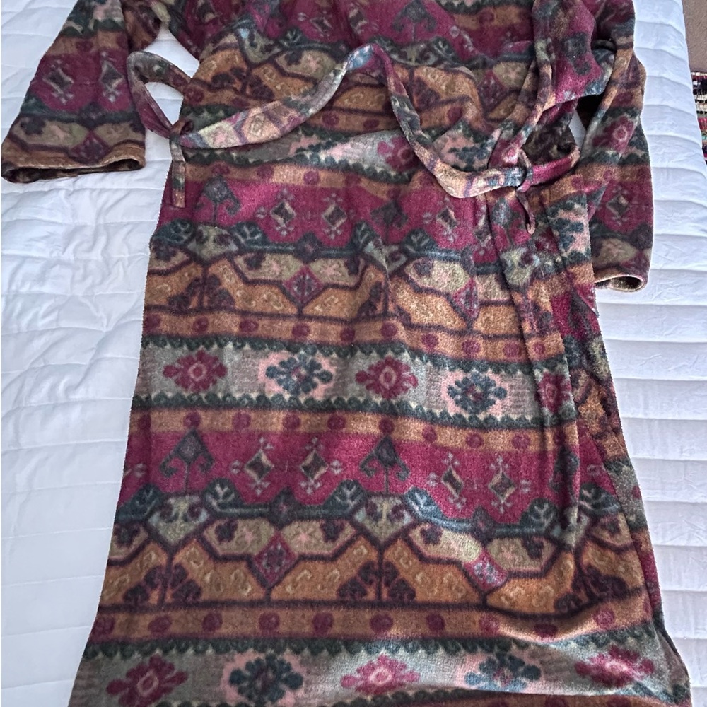 Victoria's Secret Multicolor Aztec Patterned Robe size Petite Small